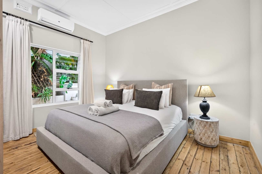 2 Bedroom Property for Sale in Green Point Western Cape